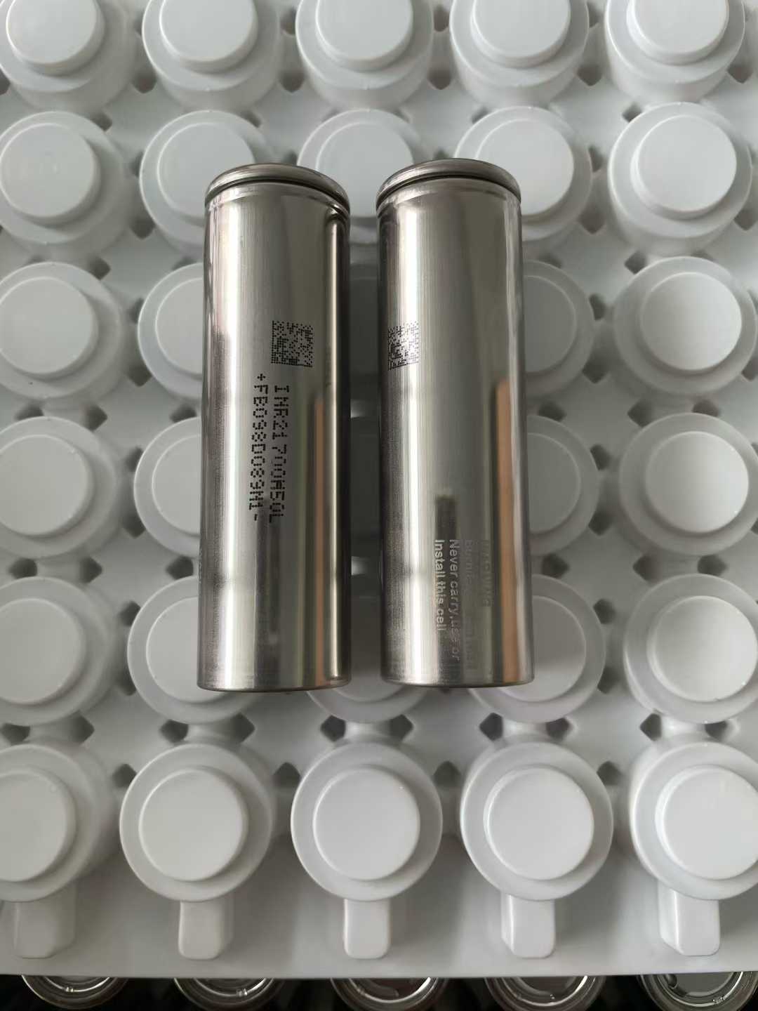LG M50L cells